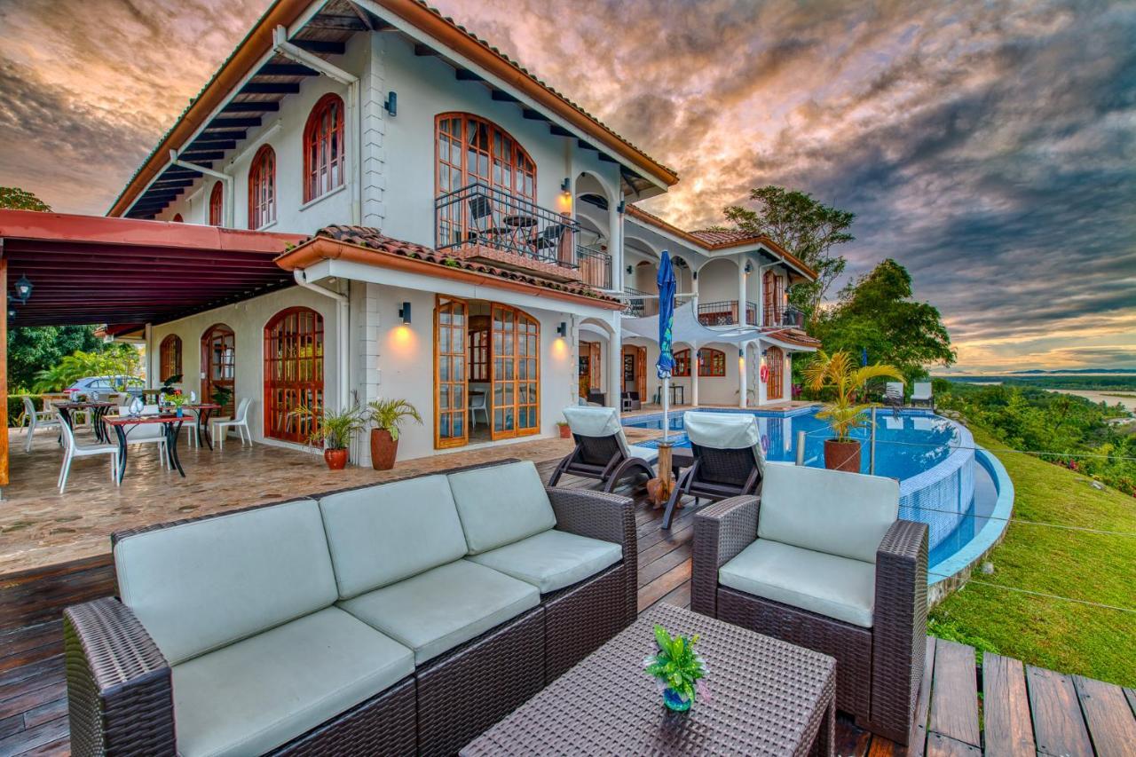 El Castillo Luxury Boutique Hotel- (Adults Only) Ojochal Exteriör bild