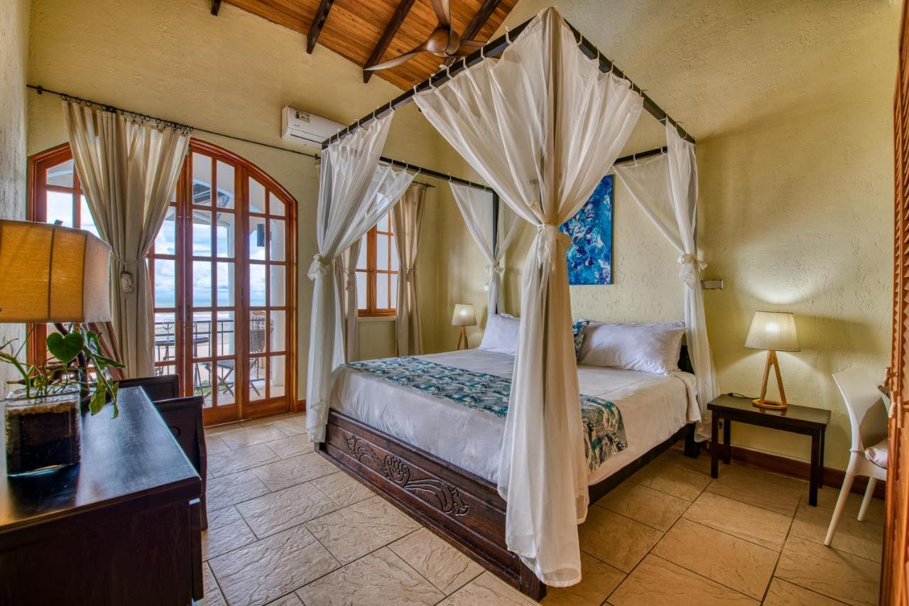 El Castillo Luxury Boutique Hotel- (Adults Only) Ojochal Exteriör bild
